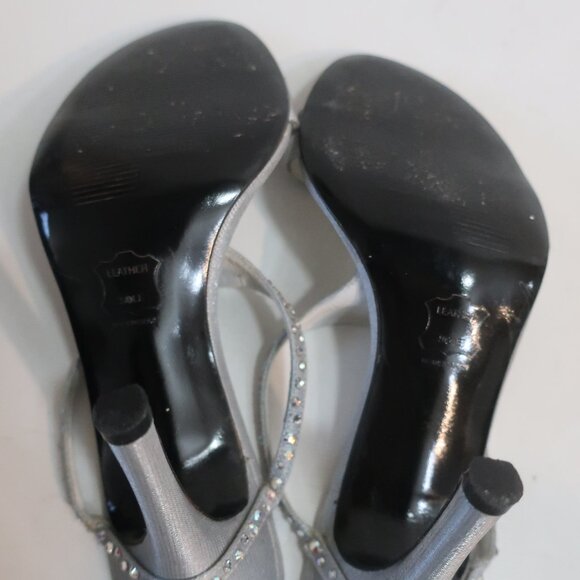 Womens Stuart Weitzman Silver Rhinestone Embellished T-Strap Sandal Heels 7.5 - Picture 9 of 11